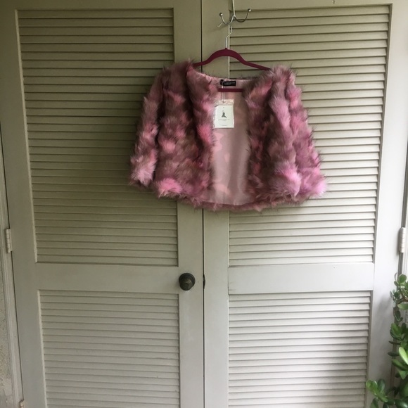 💝 NWT faux fur - Picture 3 of 8